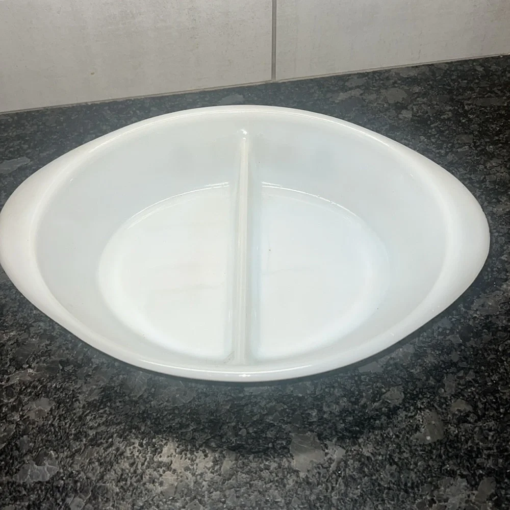 Divided milk glass casserole dish. Green floral daisy pattern 8x5. Excellent